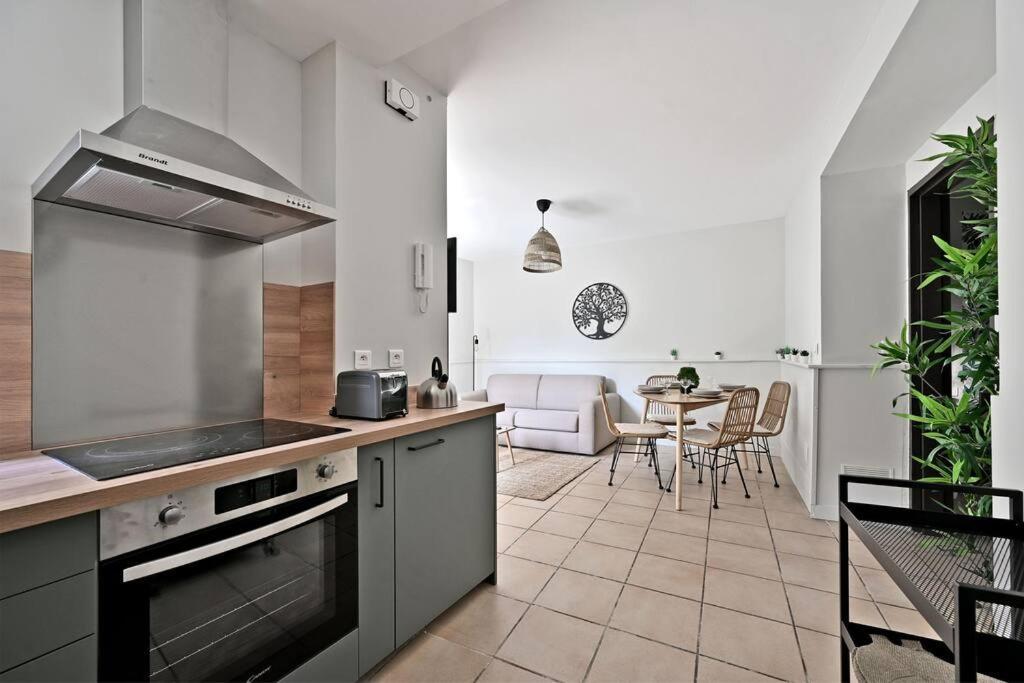 Apartamento L'Olivier - 2 Terrasses - Clim Ac - Wifi - Proche Theatres Aviñón Exterior foto